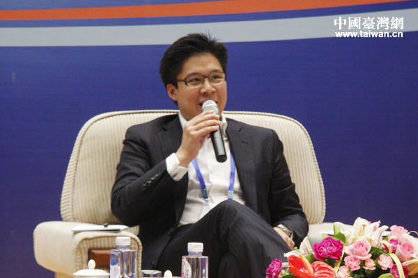 全國(guó)青聯(lián)常委、香港霍英東集團(tuán)副總裁霍啟剛出席第十二屆海峽青年論壇。