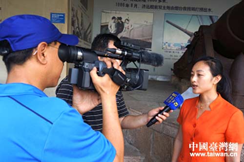 兩岸記者海峽兩岸交流基地巡禮采訪團(tuán)在威海采訪