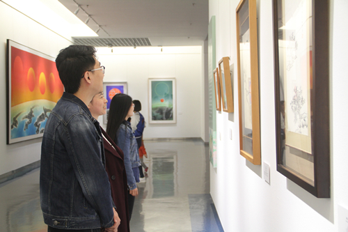 《一個東西南北人——劉國松創(chuàng)作回顧展》開幕