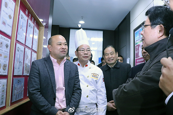 陳德銘走訪西安臺(tái)企“御品軒” 帶來春節(jié)的暖心問候
