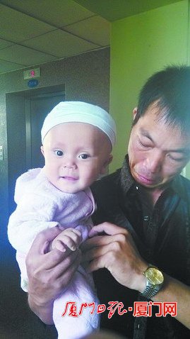 “奇跡寶寶”事件引起關(guān)注，發(fā)起愛心捐款，牽動全城愛心。