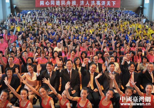 2014(lin)ϴWϺڣļeӰ