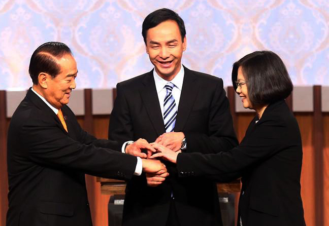 學者評“大選”辯論：朱炮火犀利、蔡續(xù)寫“空心”