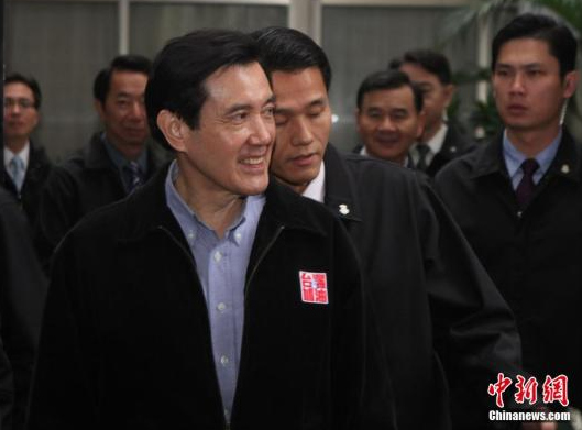 馬英九30年獻(xiàn)血189次談趣事稱曾遭周美青罵（圖）