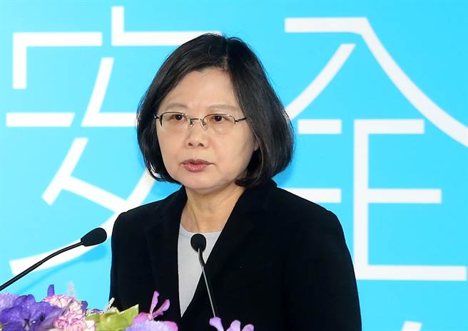 蔡英文:勞工使臺(tái)當(dāng)局公親變事主 網(wǎng)友不滿:要你干嗎?