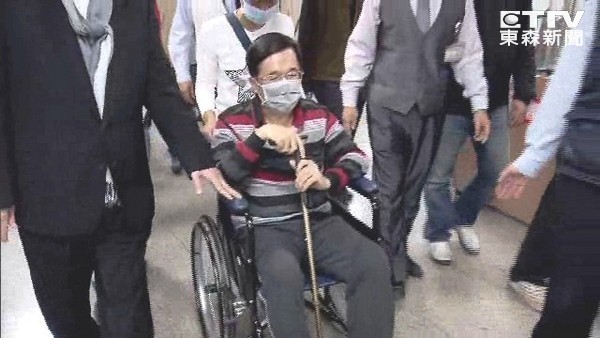 陳水扁保外就醫(yī)卻忙出席餐會(huì) 遭批“政治跑攤”