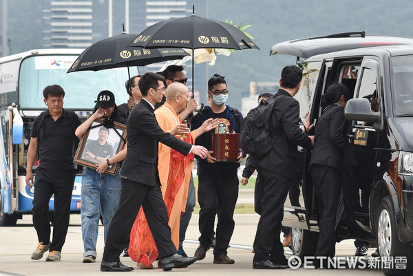 國民黨全力協(xié)助處理齊柏林后事 洪秀柱將在中常會致哀