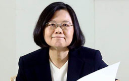 島內網(wǎng)民發(fā)起“誰在治理臺灣”投票 答案竟不是蔡英文