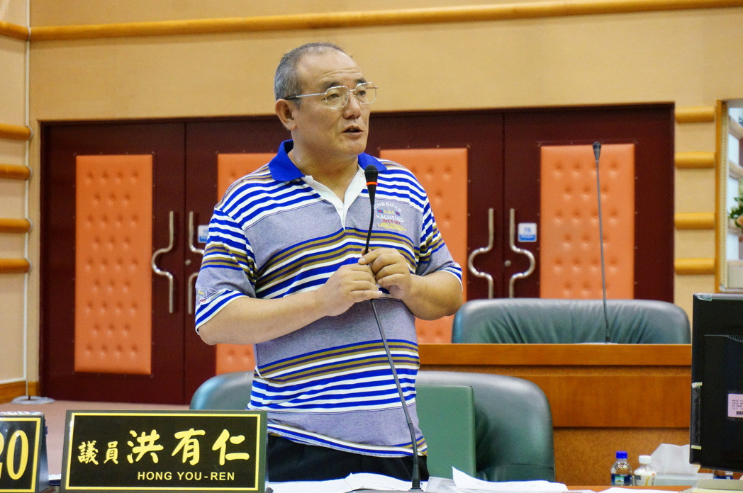 臺(tái)灣嘉義市議員涉開酒店剝削變性人 遭羈押禁見(jiàn)