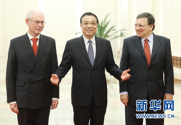 李克強(qiáng)同范龍佩、巴羅佐舉行第十六次中國歐盟領(lǐng)導(dǎo)人會(huì)晤