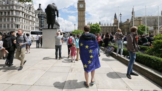 英外交大臣:英脫歐不是退出歐洲 望深化英法關(guān)系